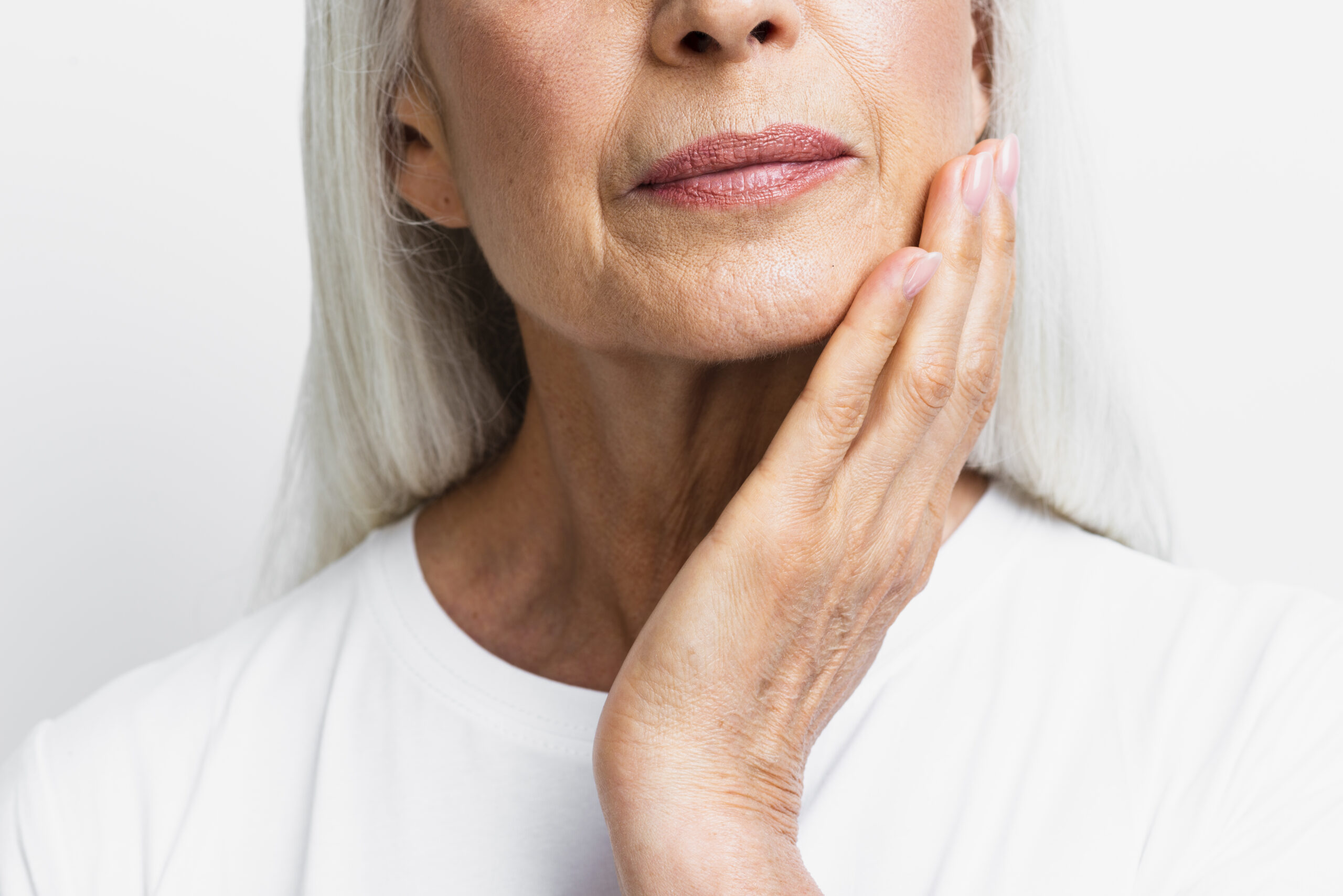 The Positive Impact Hormone Therapy has on Your Skin: What Experts Want You to Know